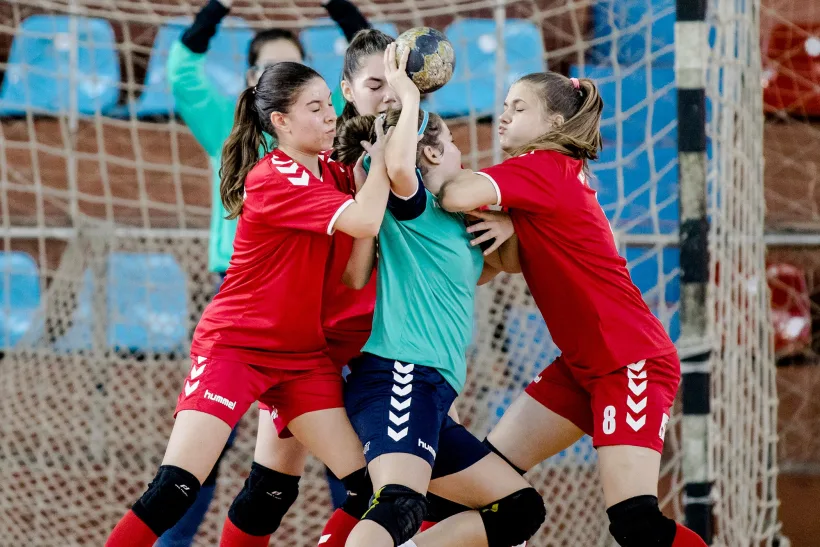 Handbal juvenil la Siderurgistul