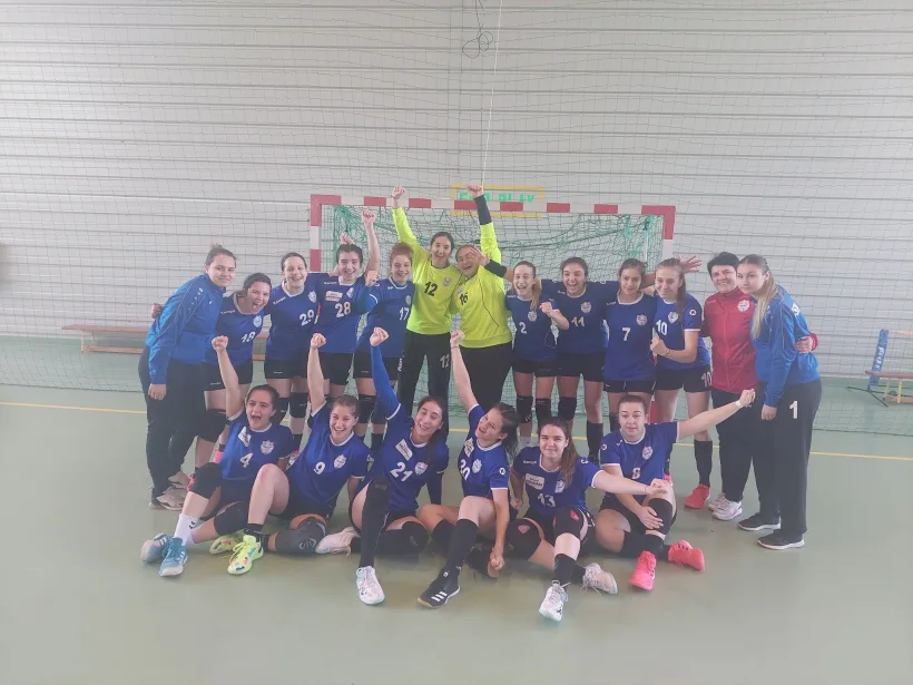 Calificare la turneul final pentru junioarele mari de la CSM Galaţi