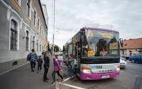 Noi reguli pentru decontul transportului elevilor