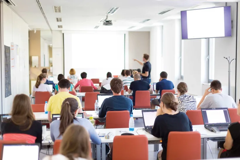 Ministrul Educației: Masteratul didactic va fi generalizat și va include 80 la sută practică