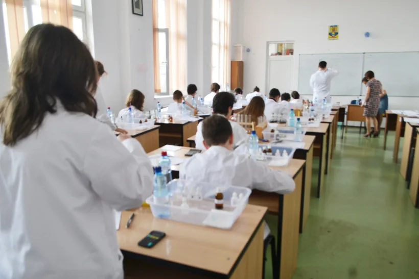 Concursul național de chimie pentru clasa a VII-a, susținut financiar de Consiliul Județean Galați