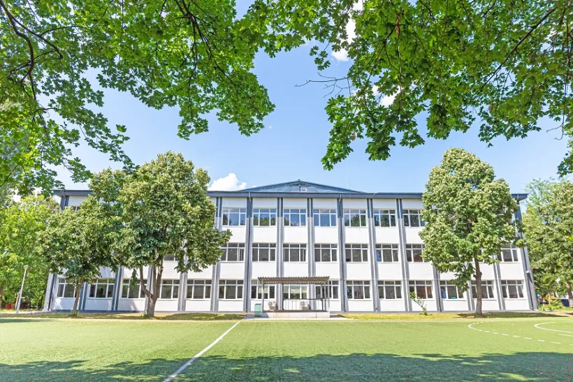 Lucrările de modernizare a Colegiului Național „Mihail Kogălniceanu”, în curs de recepție