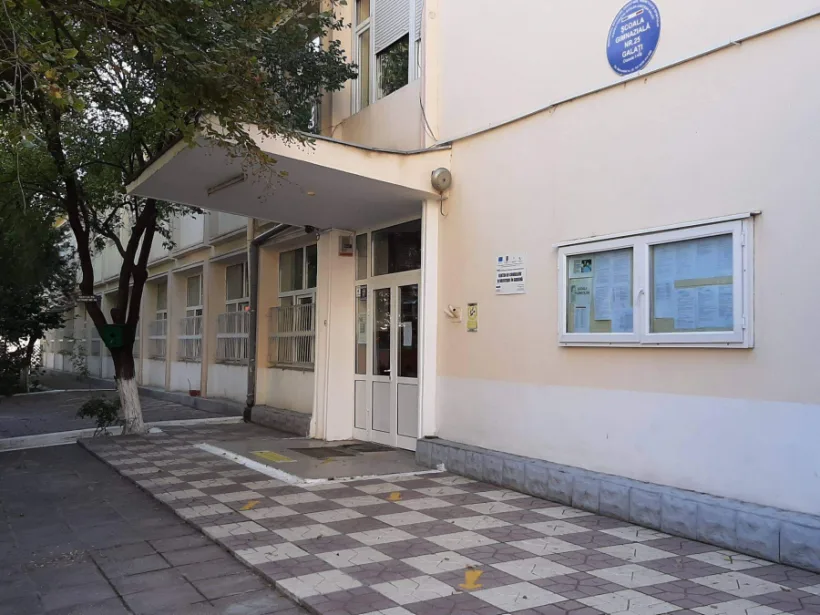 Scandal la Școala 25 din Galați, din cauza unui elev agresiv