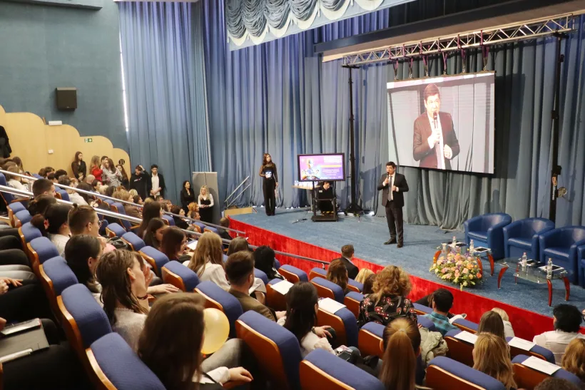 „Maratonul pentru Educație Antreprenorială”, la Universitatea Internațională Danubius Galați