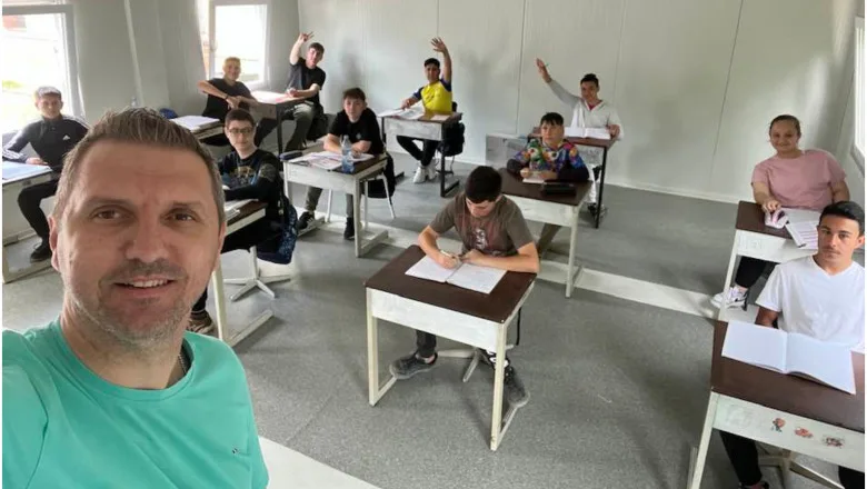 Profesoară din Galați, într-o echipă care oferă meditații online gratuite elevilor care se pregătesc de Evaluarea Națională