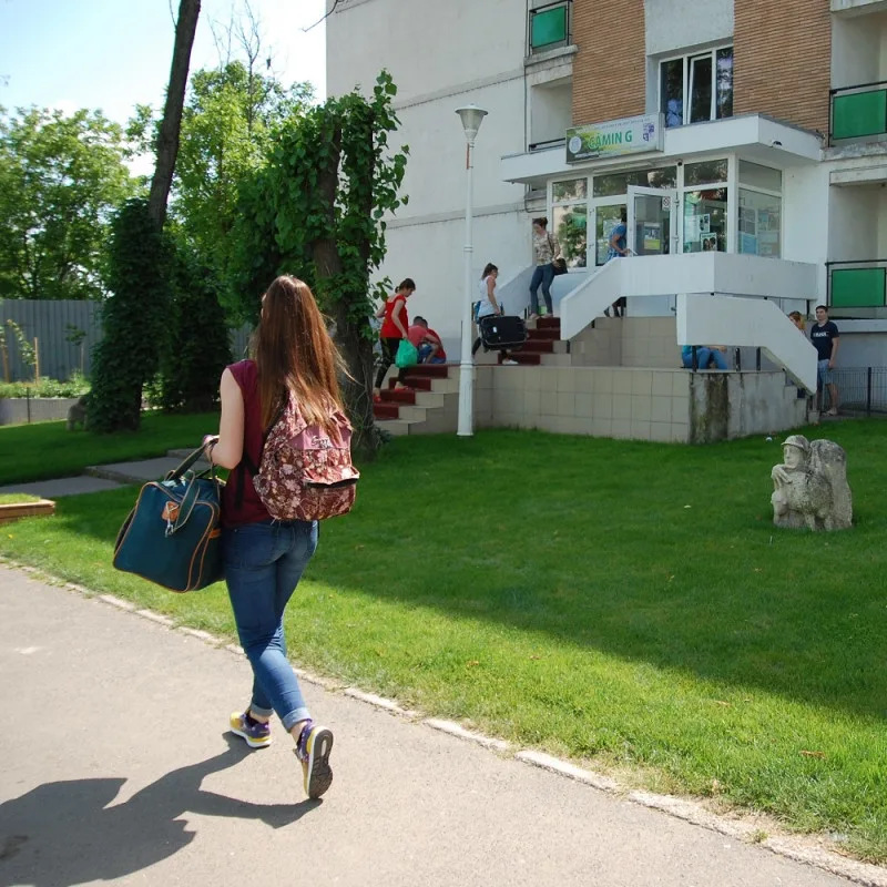 O nouă sesiune de acordare a burselor sociale, la Universitatea „Dunărea de Jos” din Galați