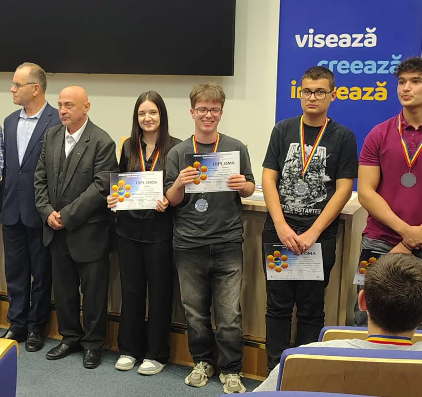 Trei elevi gălățeni, reprezentanții României la International Mathematics Science & Engineering Fair