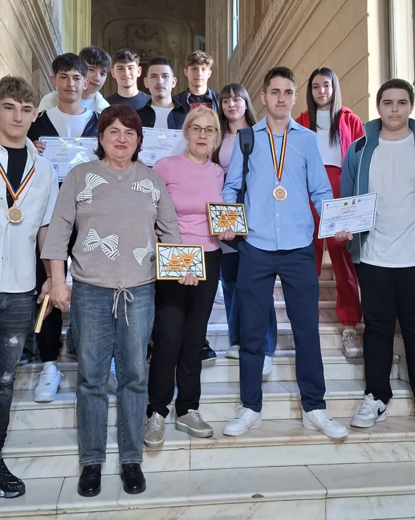 Elevi gălățeni premiați la concursul național „Știu și aplic”