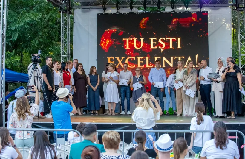 Gala Excelenței în Educație din Galați, la a VI-a ediție. Premii pentru peste 1.000 de elevi, studenți și profesori